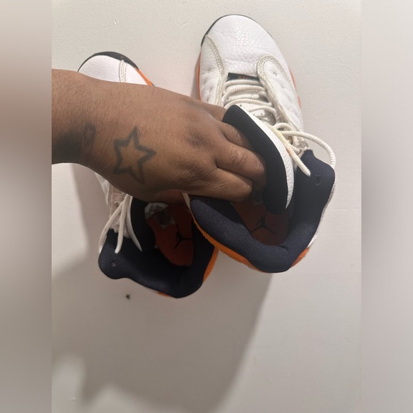 Jordan Retro 13s “Starfish” size 4.5 GRADE SCHOOL - Picture 4 of 6